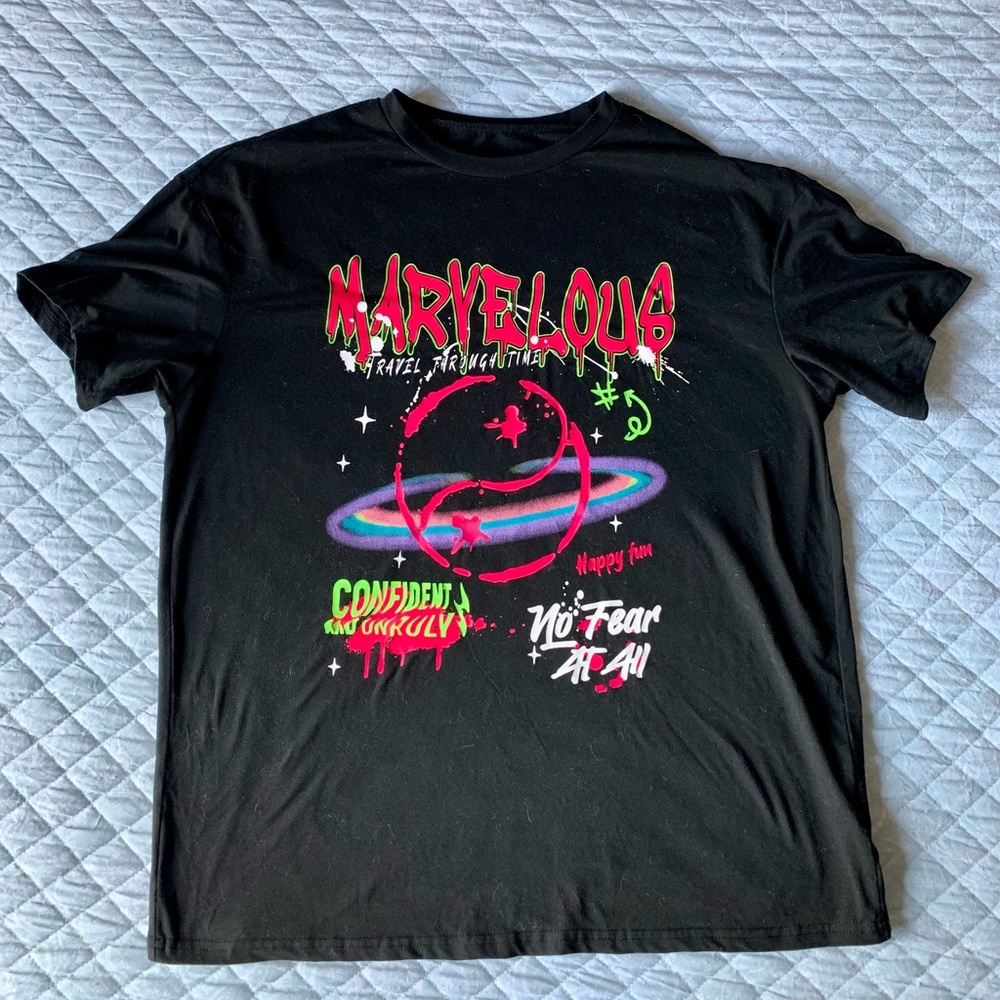 Women’s graphic tee